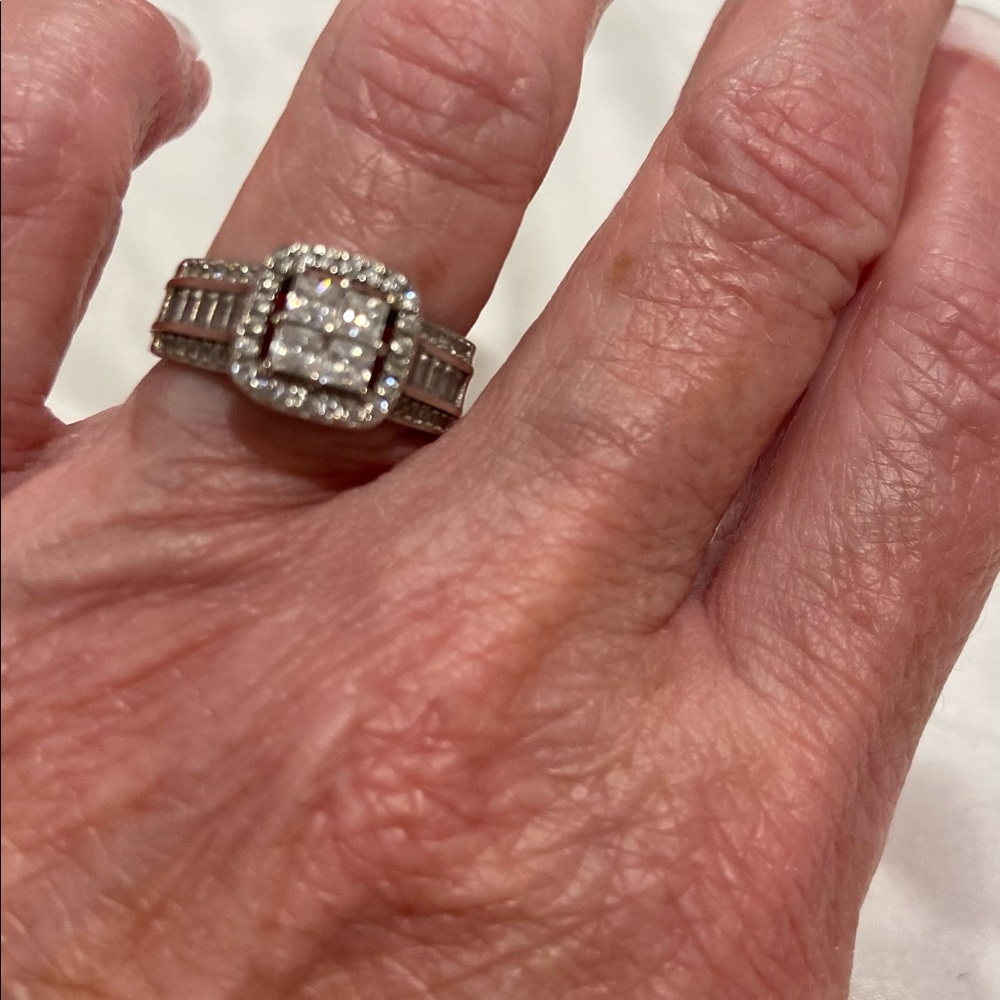 Costume ring
